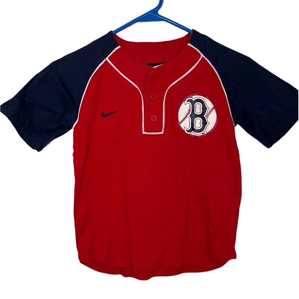 Little Boys Nike Red Sox jersey style tee size 4